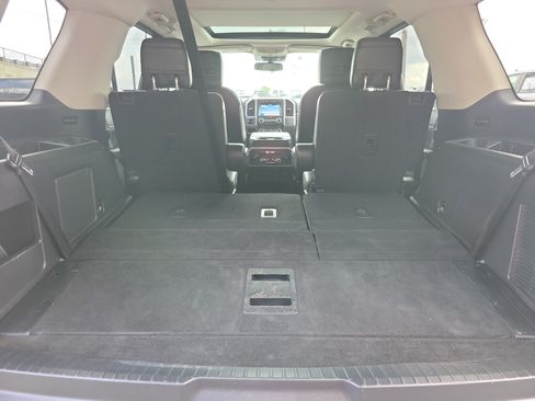 Used 2018 Ford Expedition Platinum RWD image 13
