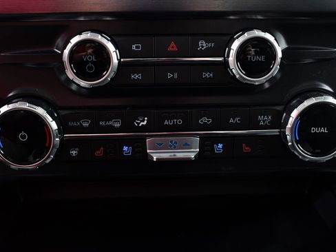 New 2025 Ford F350 Lariat w/ Lariat Ultimate Package image 32