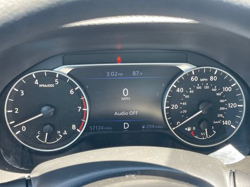 Used 2024 Nissan Altima 2.5 SV FWD image 55