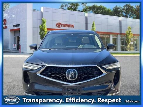 Used 2023 Acura MDX SH-AWD image 2