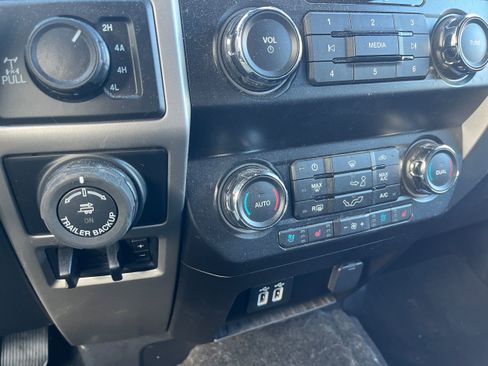 Certified 2019 Ford F150 Lariat AWD/4WD image 19