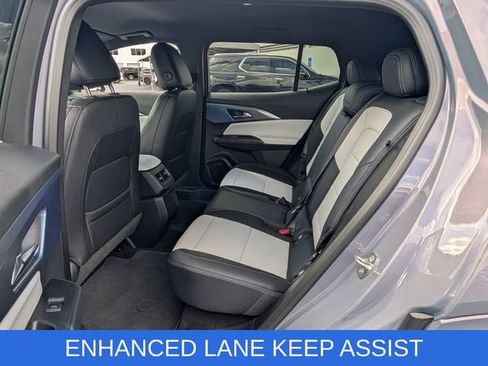 Used 2025 Chevrolet Equinox EV LT image 10