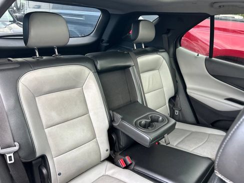 Used 2018 Chevrolet Equinox Premier FWD image 39