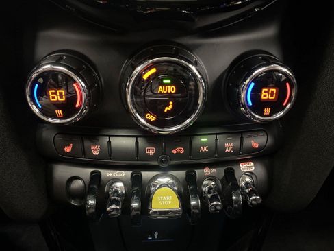 Used 2024 MINI Cooper SE FWD image 21