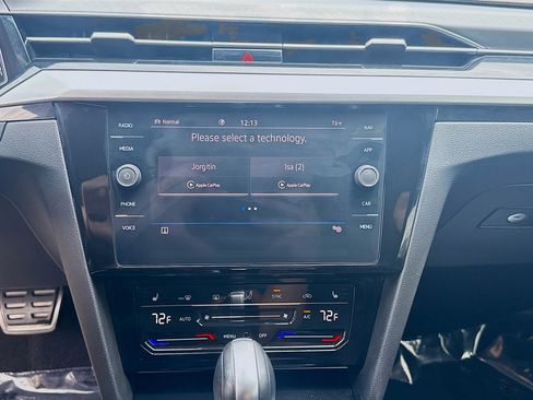 Used 2021 Volkswagen Arteon SE FWD image 10