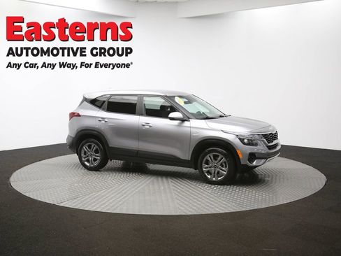 Used 2023 Kia Seltos LX image 44