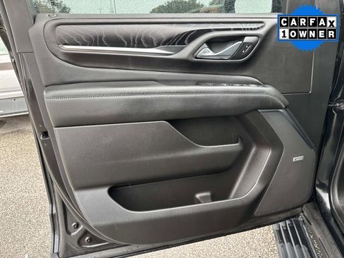 Used 2023 GMC Yukon XL Denali w/ Advanced Technology Package image 22