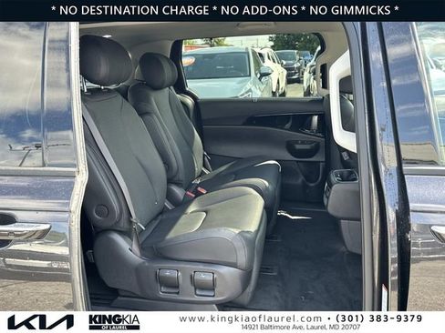 Used 2025 Kia Carnival SX Prestige FWD image 17