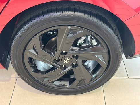 New 2026 Hyundai Elantra SEL Sport Premium FWD image 17