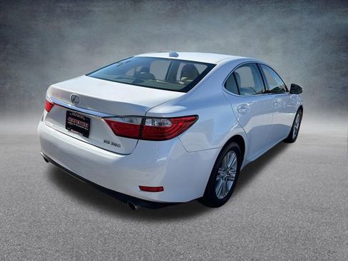 Used 2015 Lexus ES 350 w/ Premium Package image 6