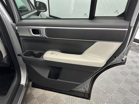 Used 2025 Hyundai Santa Fe SEL image 17