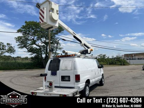Used 2012 Ford E-350 and Econoline 350 Super Duty w/ PWR Group RWD image 7