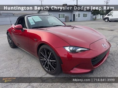 Used 2024 MAZDA MX-5 Miata Grand Touring image 3