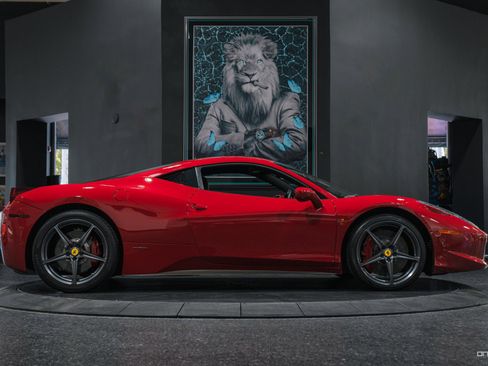 Used 2012 Ferrari 458 Italia in RARE Rosso Mugello w/ NO St image 10