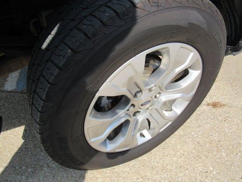 Used 2023 Ford F150 Platinum w/ Equipment Group 701A High AWD/4WD image 43