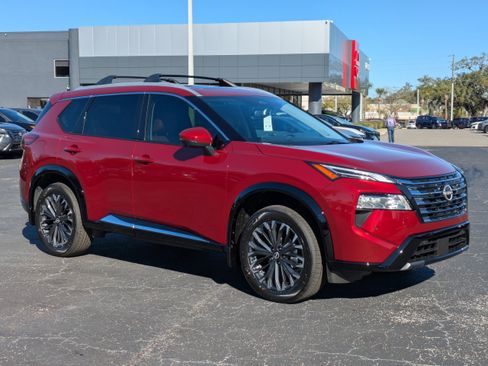 New 2026 Nissan Rogue Platinum image 2