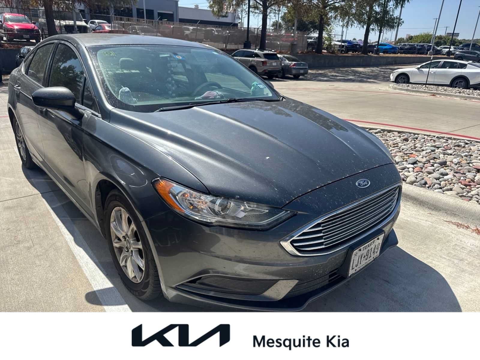 Used 2017 Ford Fusion S FWD image 1