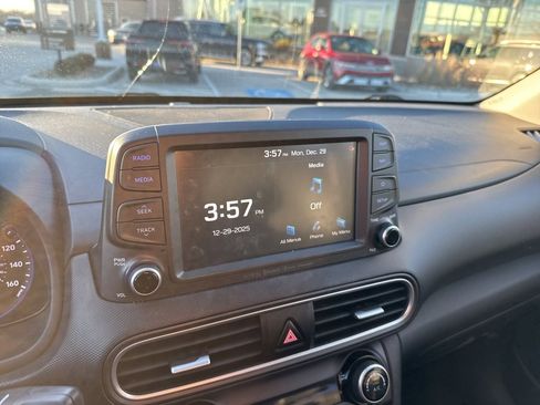 Used 2020 Hyundai Kona Ultimate image 16