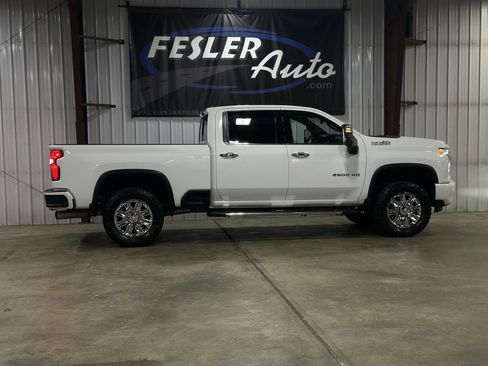 Used 2020 Chevrolet Silverado 2500 High Country w/ Z71 Off-Road Package image 41