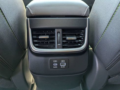 Used 2025 Subaru Outback Onyx Edition AWD/4WD image 28