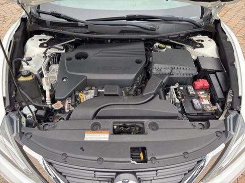 Used 2018 Nissan Altima 2.5 SV image 35