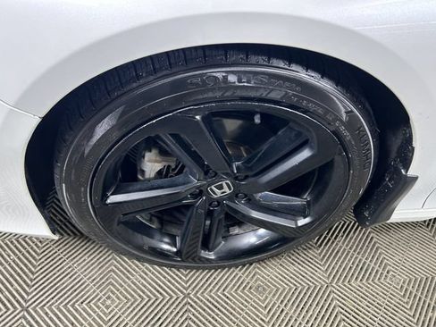 Used 2021 Honda Accord Sport image 11