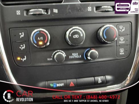 Used 2019 Dodge Grand Caravan SE image 27