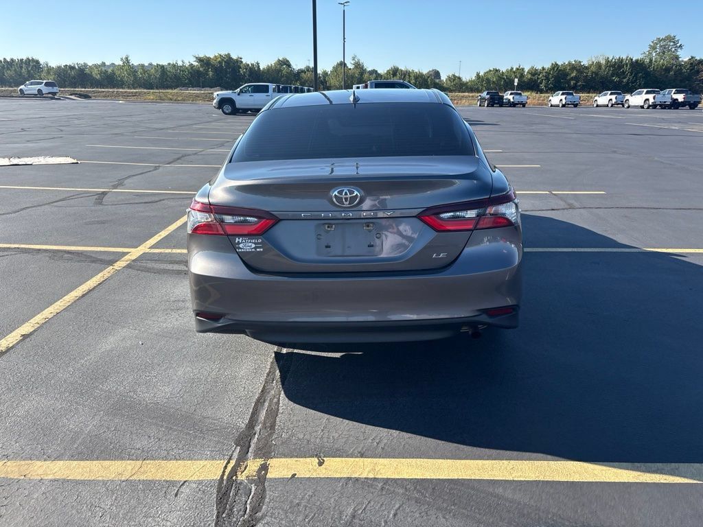 Used 2021 Toyota Camry LE FWD image 15