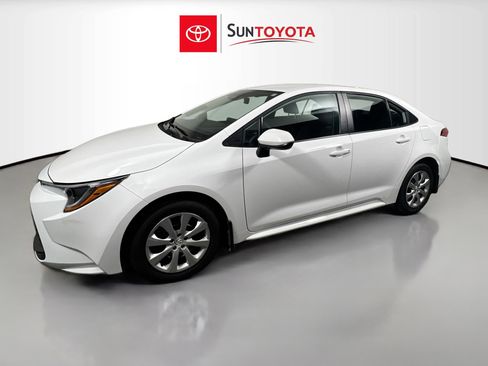 Used 2026 Toyota Corolla LE FWD image 9