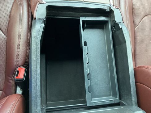 Used 2022 Ford Expedition Limited RWD image 22