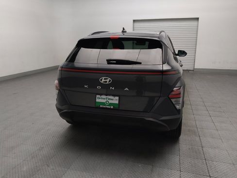 Used 2024 Hyundai Kona SEL FWD image 7