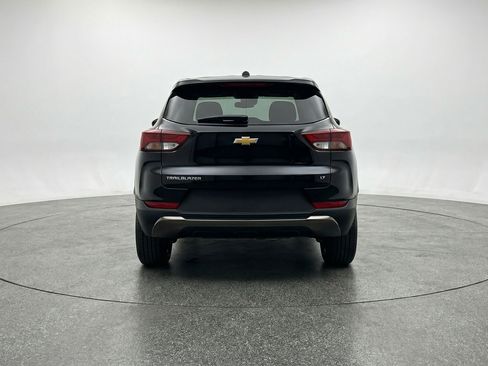 Used 2025 Chevrolet TrailBlazer LT w/ Driver Confidence Package image 7