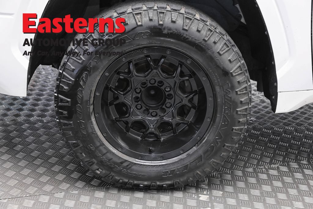Used 2022 Toyota Tundra SR w/ SR Tow Package RWD image 34