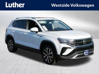 Certified 2022 Volkswagen Taos SE video 1
