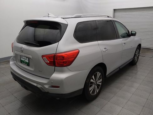 Used 2019 Nissan Pathfinder SV FWD image 9