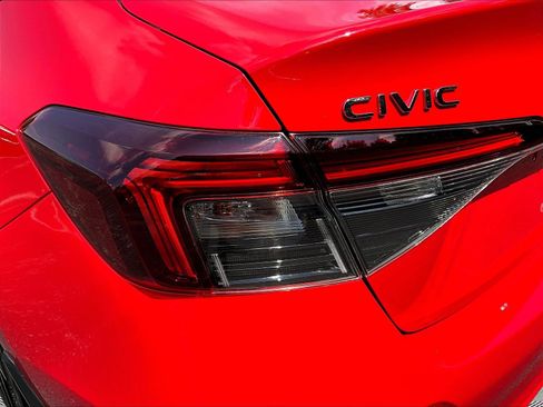 Used 2025 Honda Civic Sport image 22