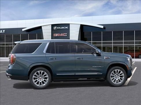 New 2026 GMC Yukon Denali w/ Denali Reserve Package AWD/4WD image 5