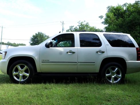 Used 2012 Chevrolet Tahoe LTZ image 2