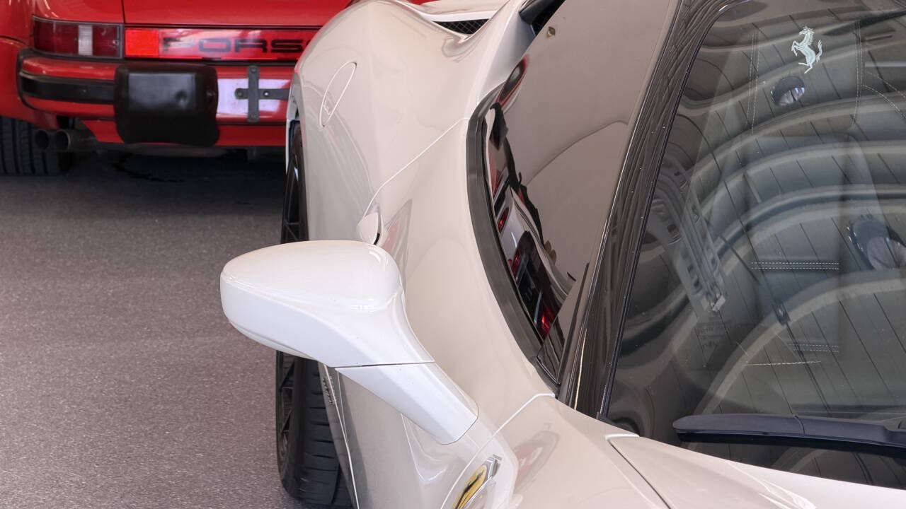 Used 2012 Ferrari 458 Italia Coupe RWD image 53