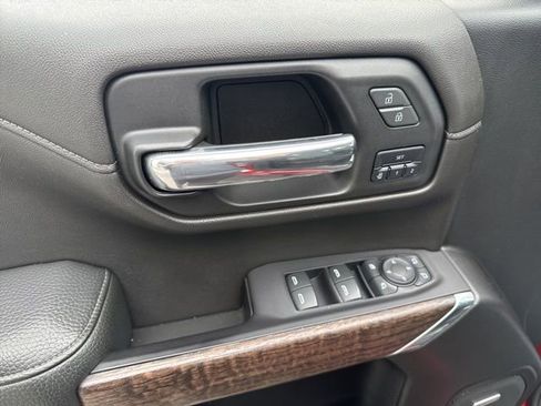 Certified 2019 GMC Sierra 1500 Denali w/ Denali Ultimate Package AWD/4WD image 18
