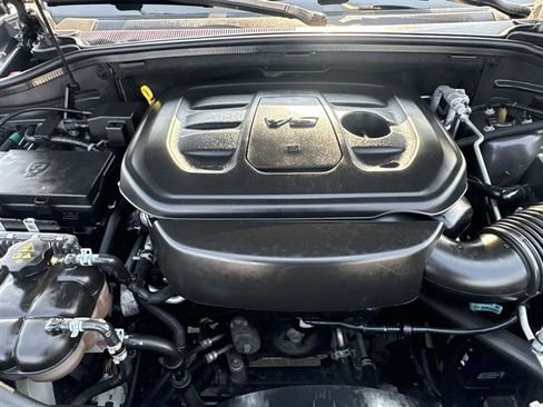 Used 2021 Jeep Grand Cherokee Overland AWD/4WD image 30