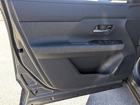 New 2026 Nissan Kicks SV image 10