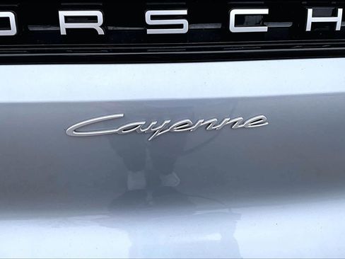 Used 2024 Porsche Cayenne image 62