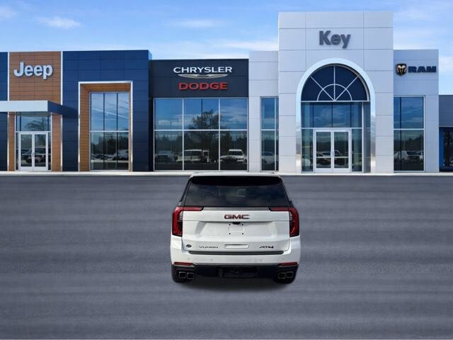 Used 2026 GMC Yukon XL AT4 Ultimate AWD/4WD image 4