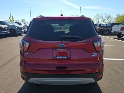 Used 2018 Ford Escape SE image 9