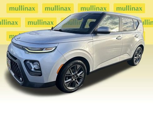 Used 2020 Kia Soul EX FWD image 14