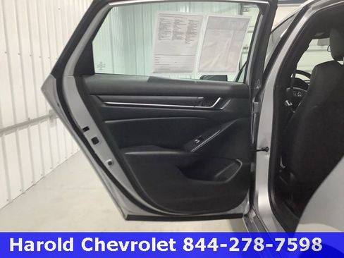 Used 2022 Honda Accord Sport image 12