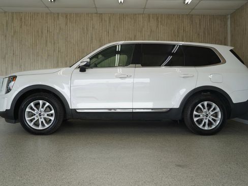 Used 2020 Kia Telluride LX AWD/4WD image 5