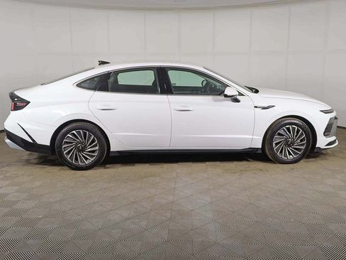 Certified 2025 Hyundai Sonata SEL FWD image 13