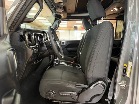 Used 2023 Jeep Wrangler Unlimited w/ Sun & Screen Package AWD/4WD image 23